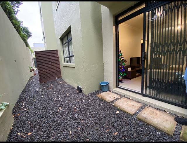 2 BEDROOM APARTMENT FOR SALE IN UMHLANGA RIDGE